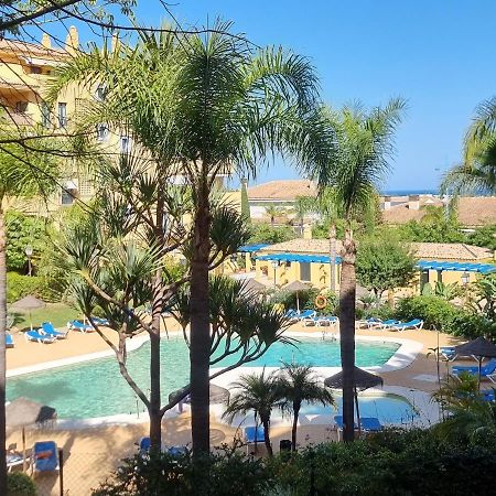 דירות Luxury Blue Coast Seaside Retreat מארבלה מראה חיצוני תמונה