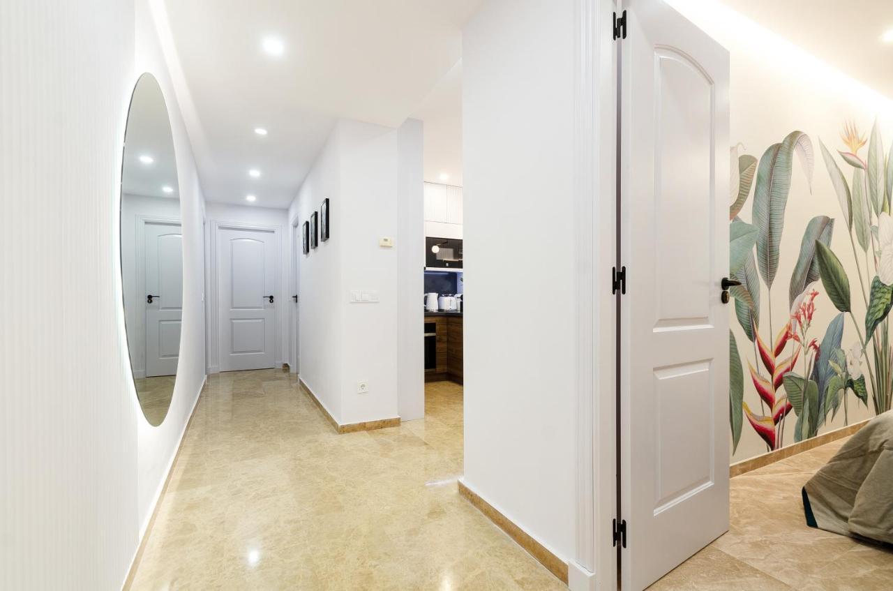 דירות Luxury Blue Coast Seaside Retreat מארבלה מראה חיצוני תמונה