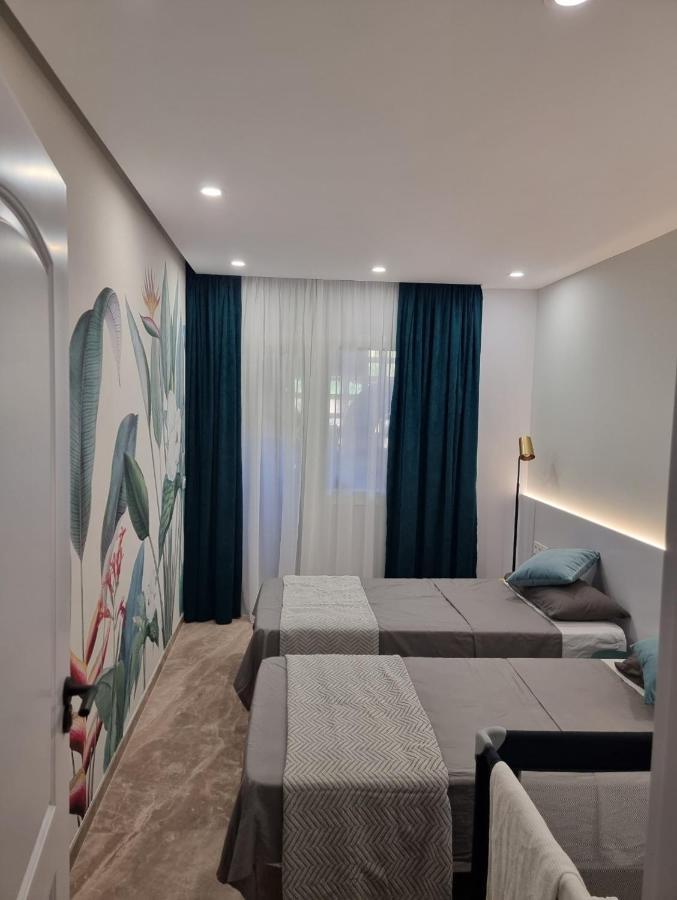 דירות Luxury Blue Coast Seaside Retreat מארבלה מראה חיצוני תמונה