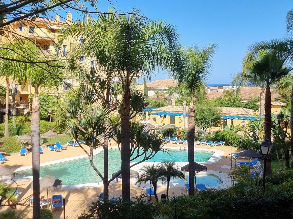 דירות Luxury Blue Coast Seaside Retreat מארבלה מראה חיצוני תמונה