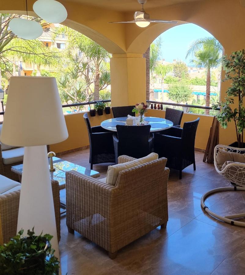 דירות Luxury Blue Coast Seaside Retreat מארבלה מראה חיצוני תמונה
