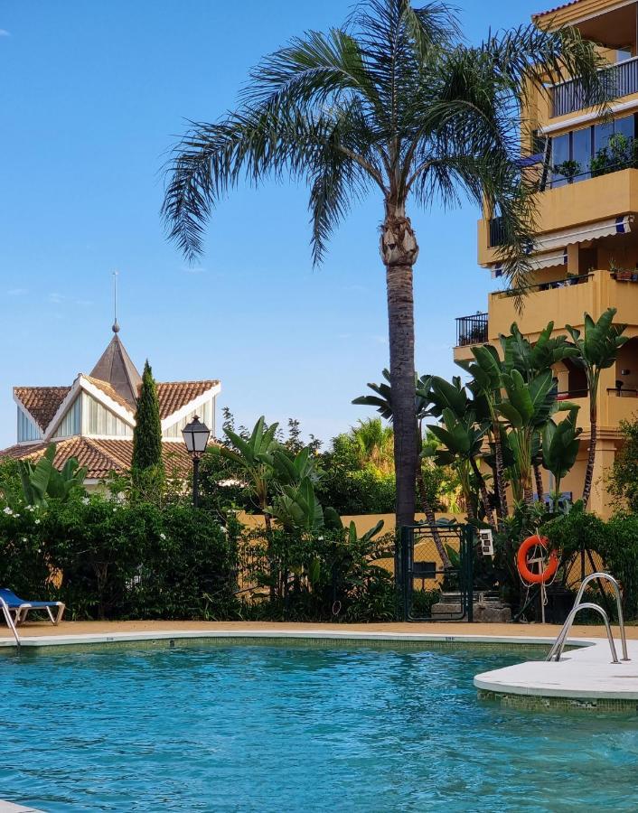 דירות Luxury Blue Coast Seaside Retreat מארבלה מראה חיצוני תמונה