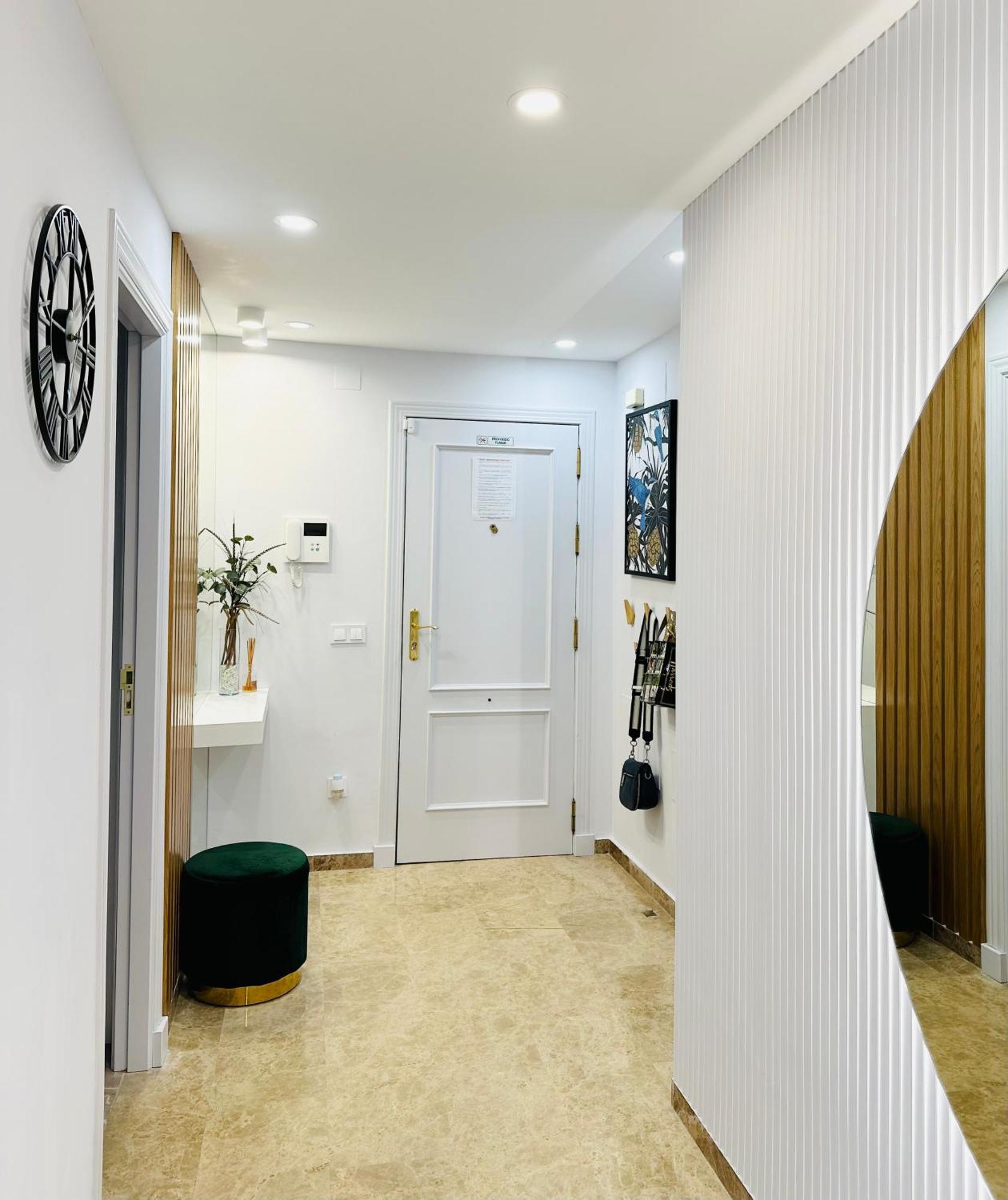 דירות Luxury Blue Coast Seaside Retreat מארבלה מראה חיצוני תמונה