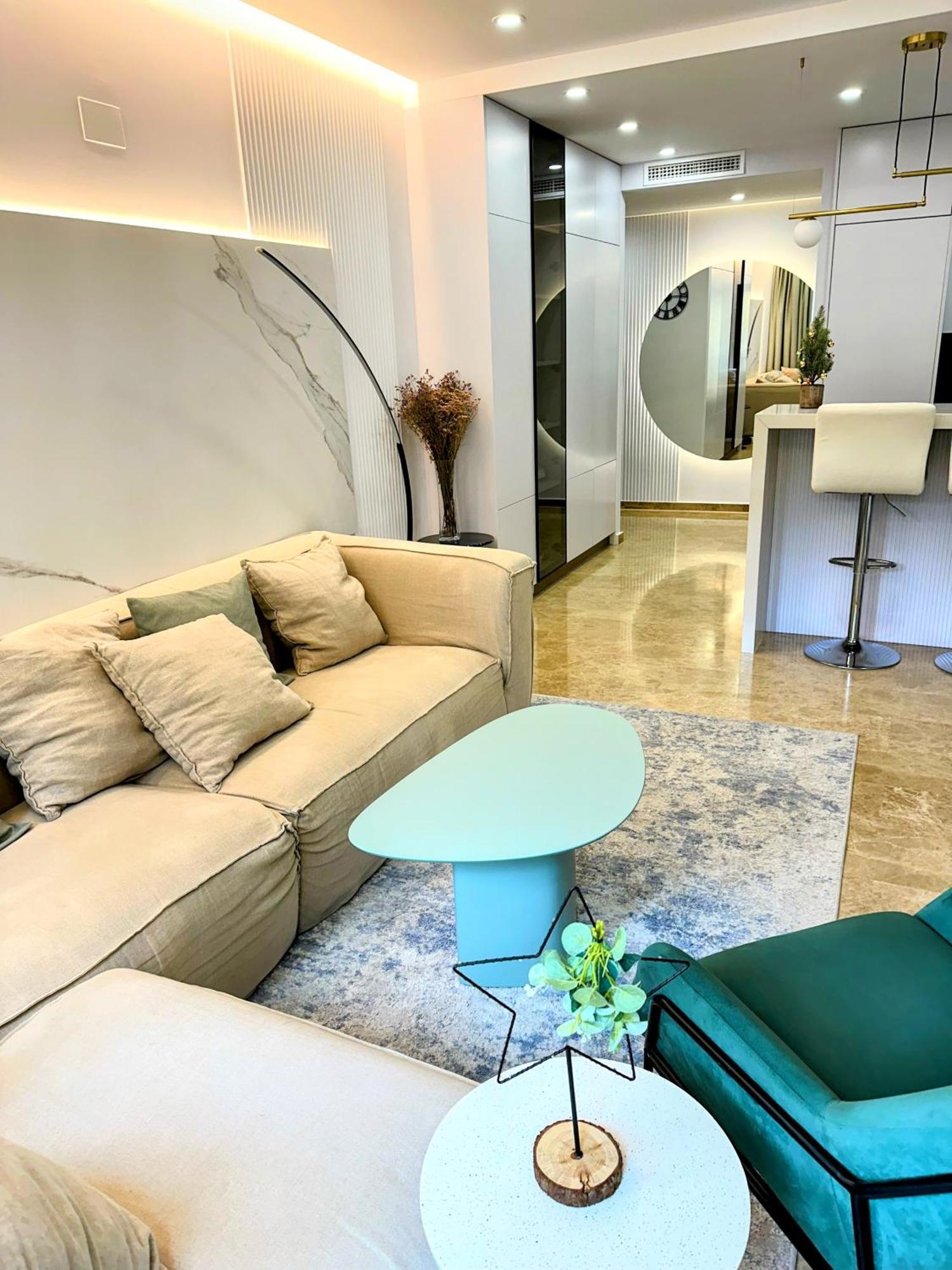 דירות Luxury Blue Coast Seaside Retreat מארבלה מראה חיצוני תמונה